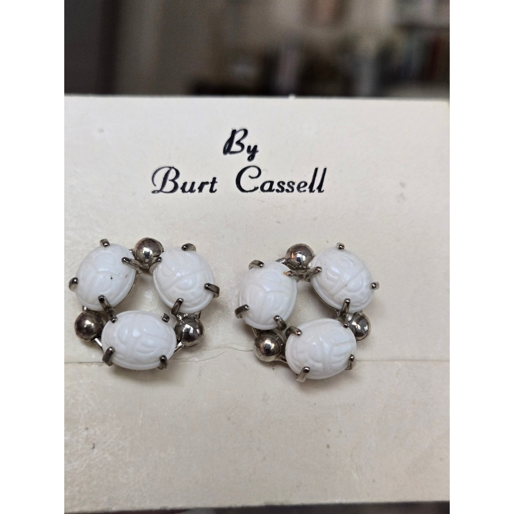 Burt Cassell White Scarab Beetle Stone Earrings New Vintage Screwback